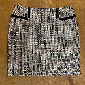 Trina Turk black and white multicolor tweed skirt with gold lurex size 4